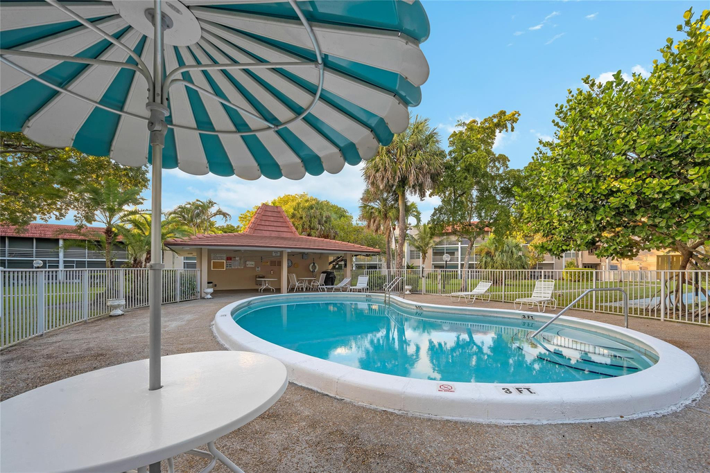 3774 Inverrary Boulevard - Photo 2