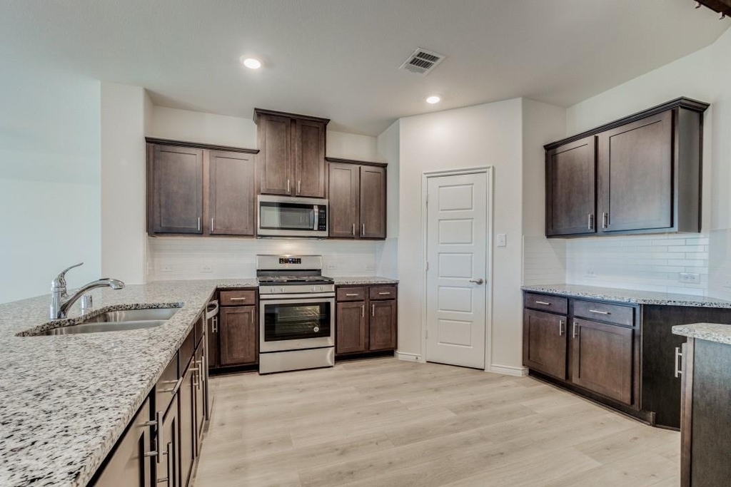 4108 Forest Bend Road - Photo 7