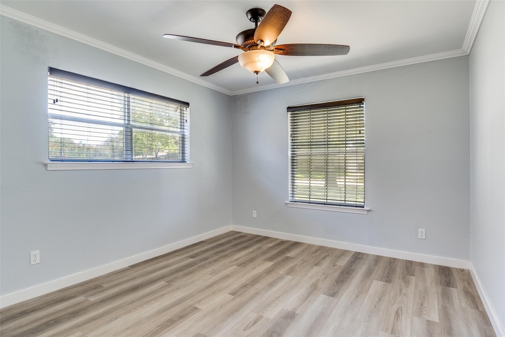 3647 Whitehall Drive - Photo 7