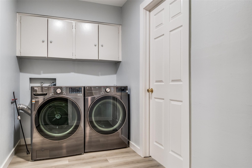 3647 Whitehall Drive - Photo 18