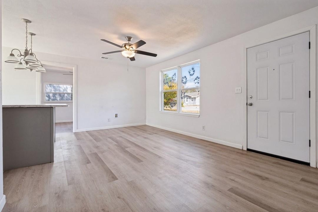 3224 Burson Avenue - Photo 2