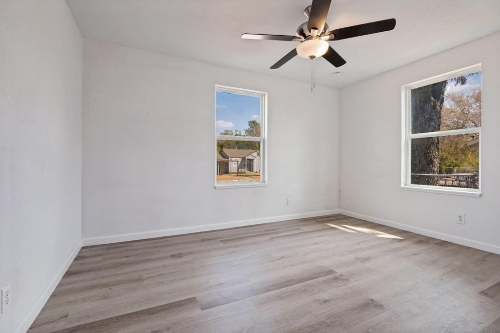 3224 Burson Avenue - Photo 6
