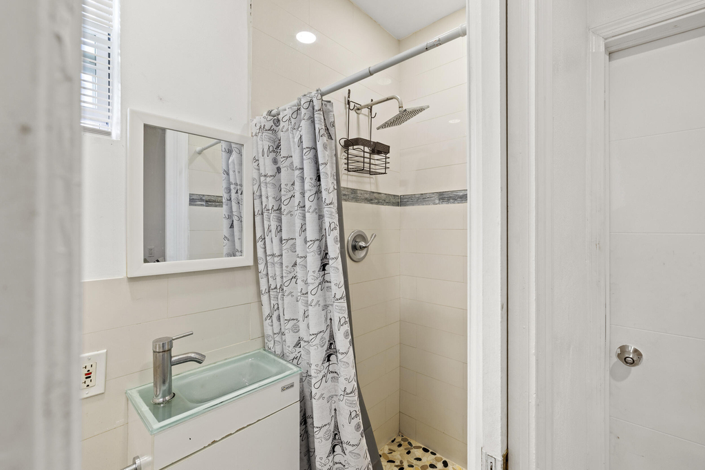 3230 Roosevelt Street - Photo 35