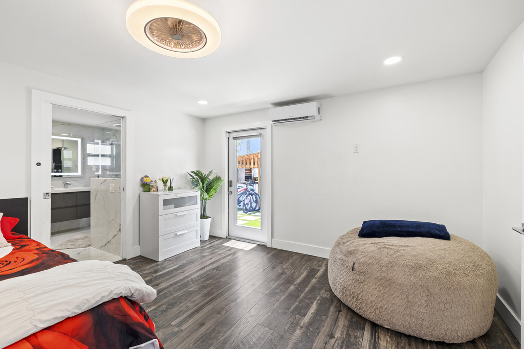 3230 Roosevelt Street - Photo 18