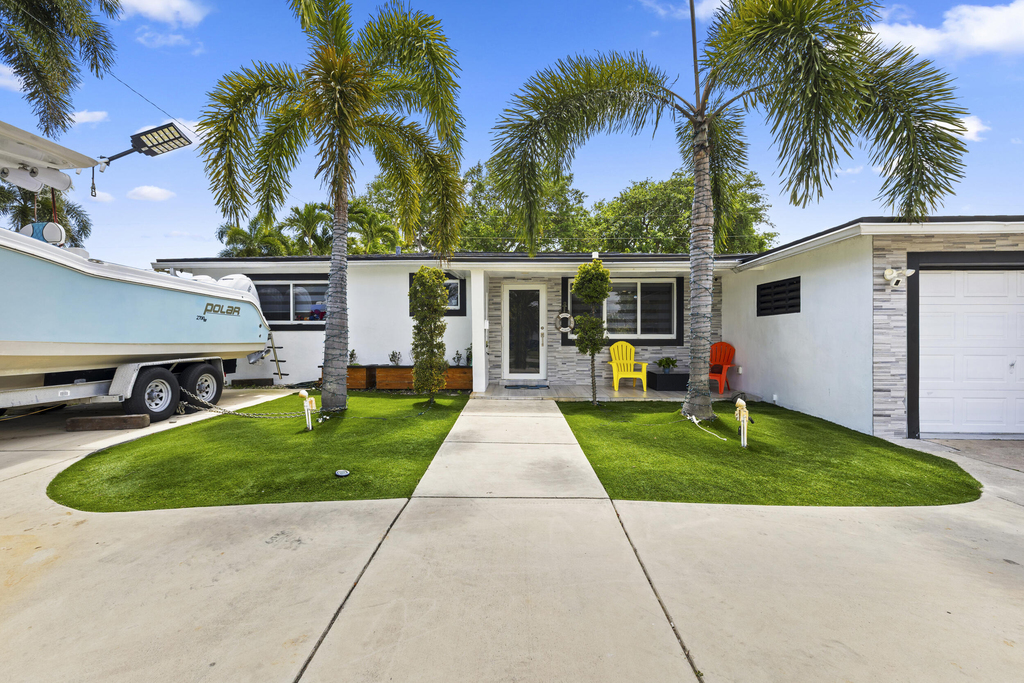 3230 Roosevelt Street - Photo 2