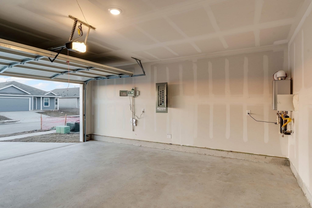 1624 Baugh Street - Photo 27