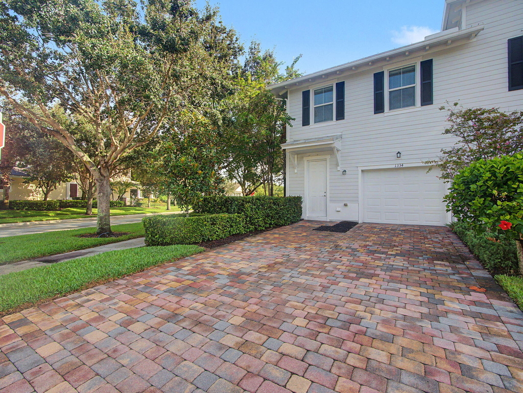 1334 S Community Drive - Photo 4