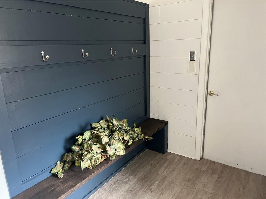 10327 Springhaven Drive - Photo 8