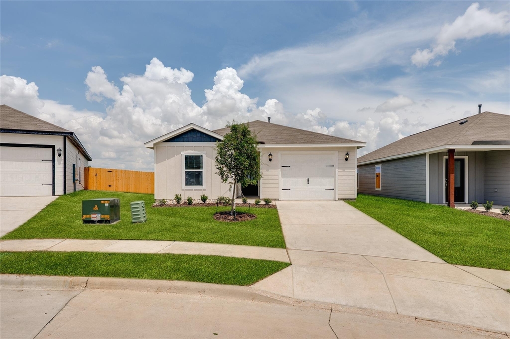 1523 William Wallace Street - Photo 0