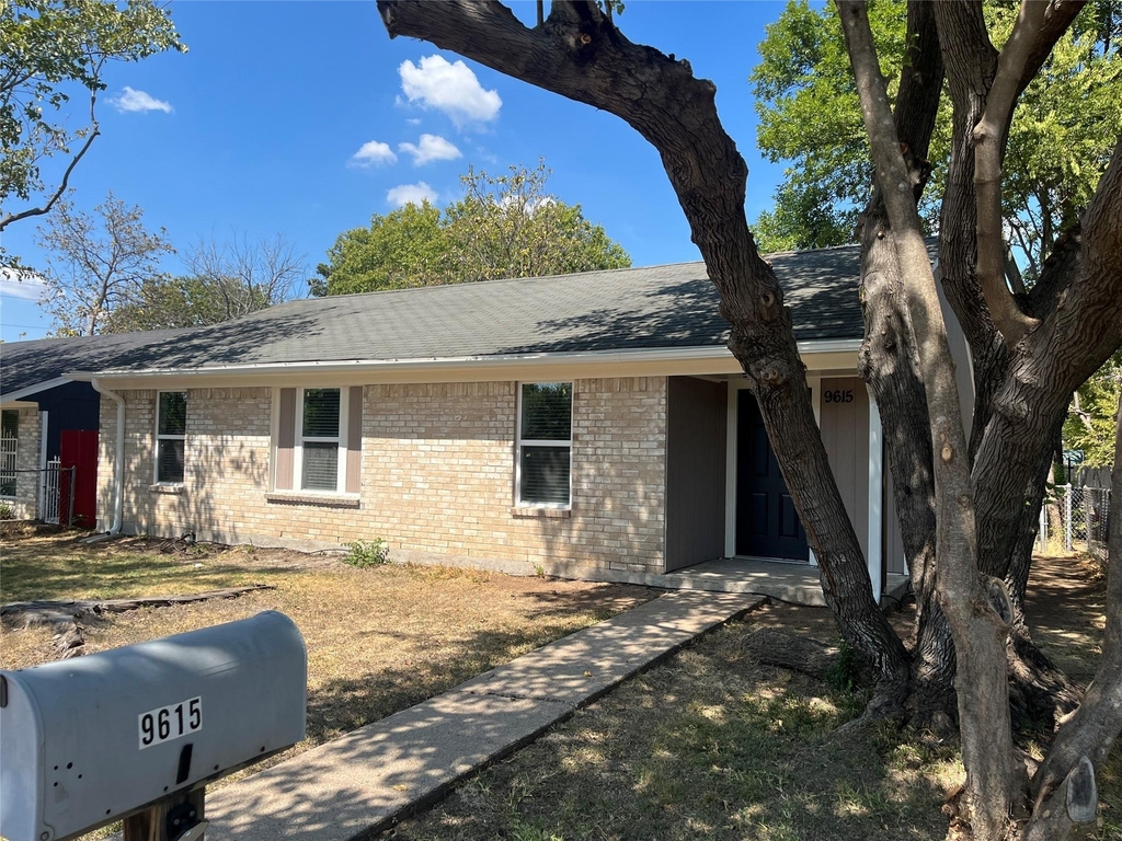 9615 Oak Gate Lane - Photo 2