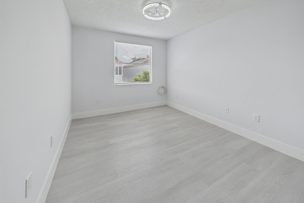 11772 Nw 1st Street - Photo 30