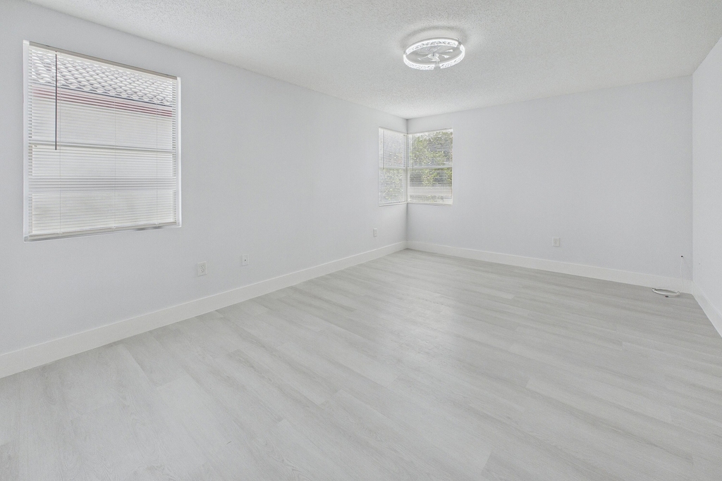 11772 Nw 1st Street - Photo 20
