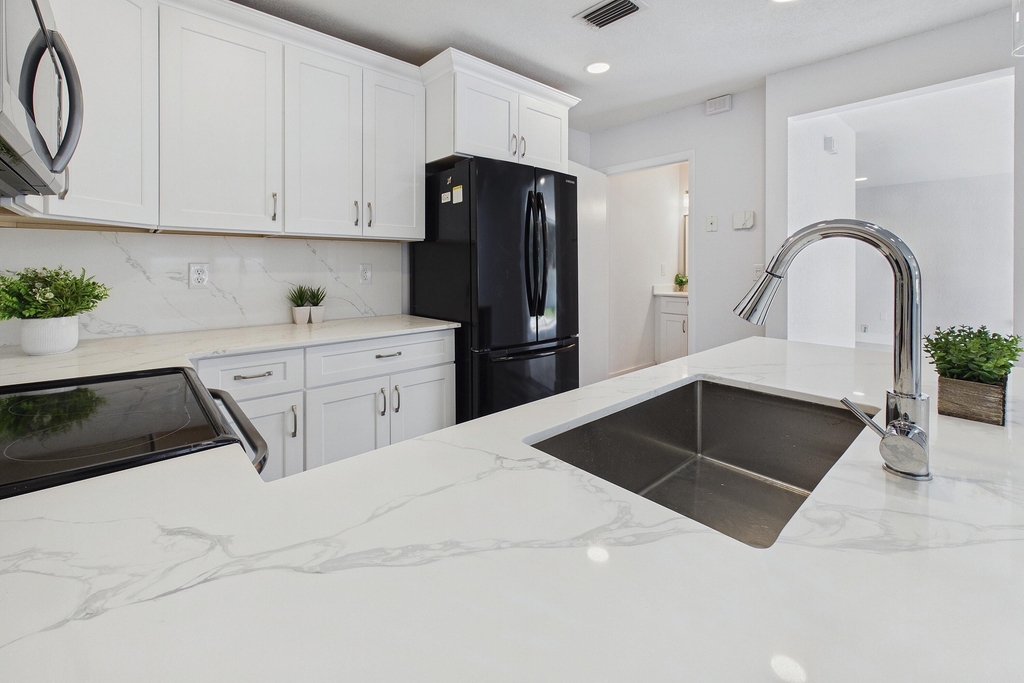 11772 Nw 1st Street - Photo 12
