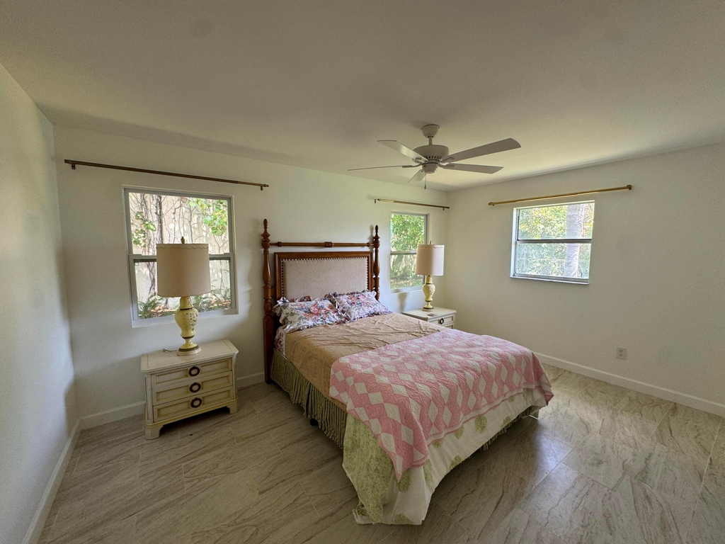 3957 Harwood Street - Photo 4