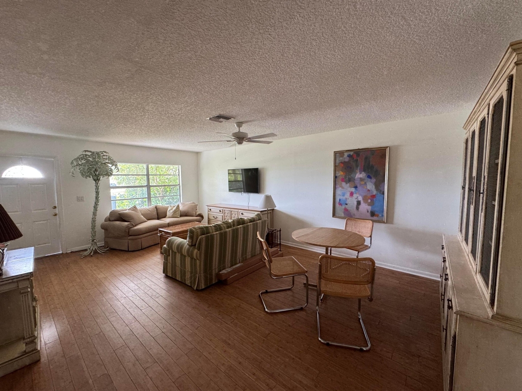 3957 Harwood Street - Photo 9