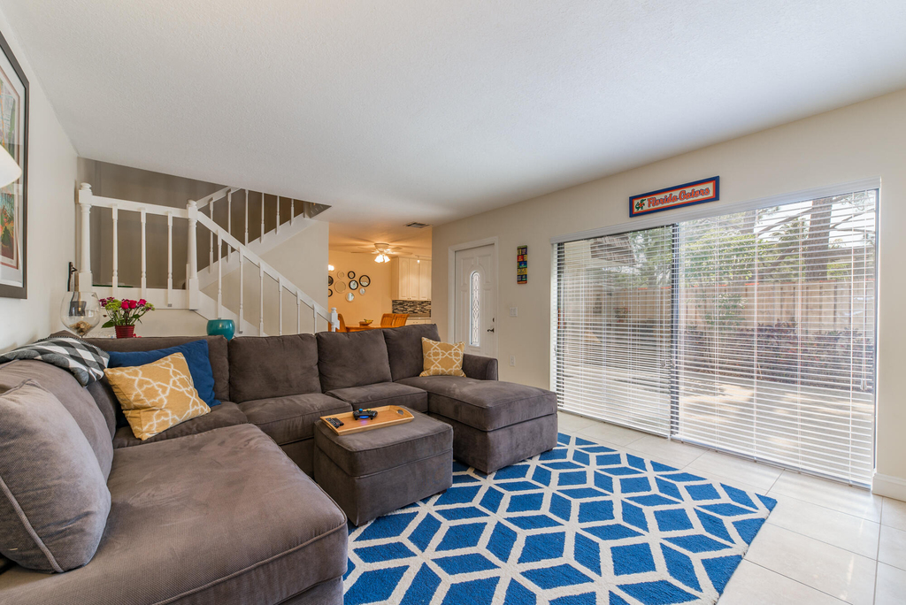 717 7th Lane - Photo 6