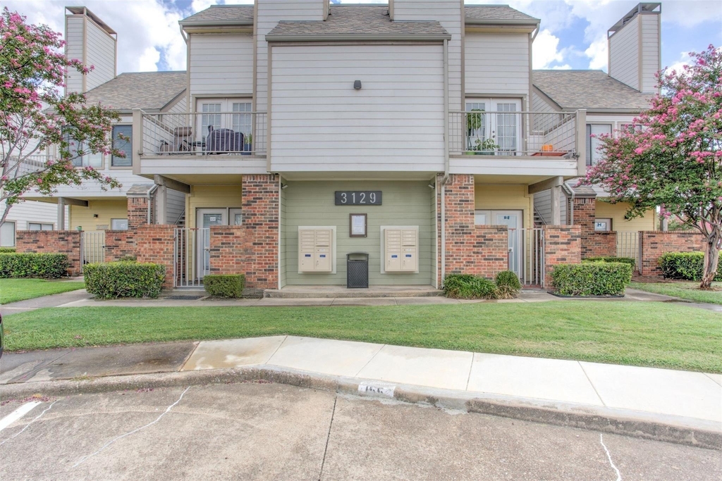 3129 Sondra Drive - Photo 5