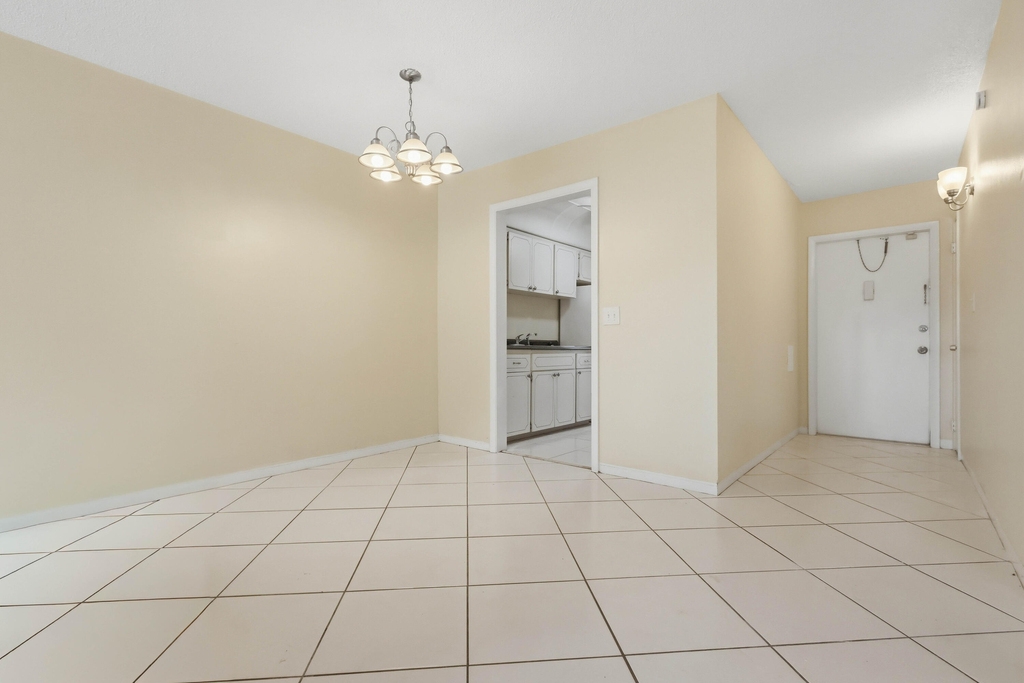 5480 Nw 11th Street - Photo 2