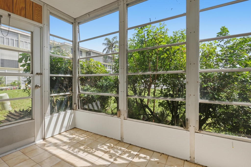 5480 Nw 11th Street - Photo 13