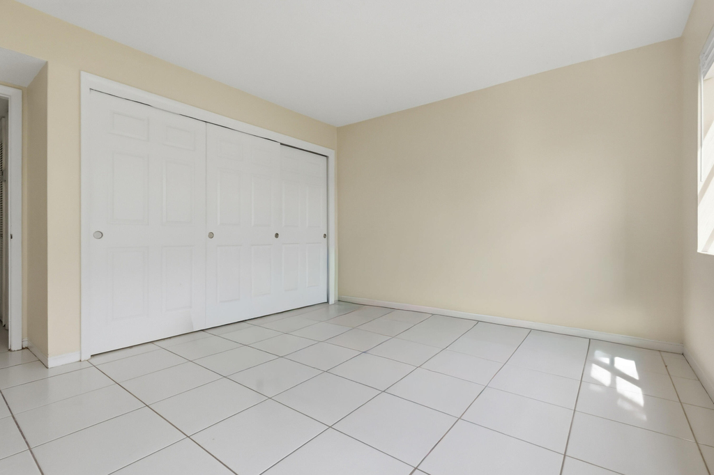 5480 Nw 11th Street - Photo 9