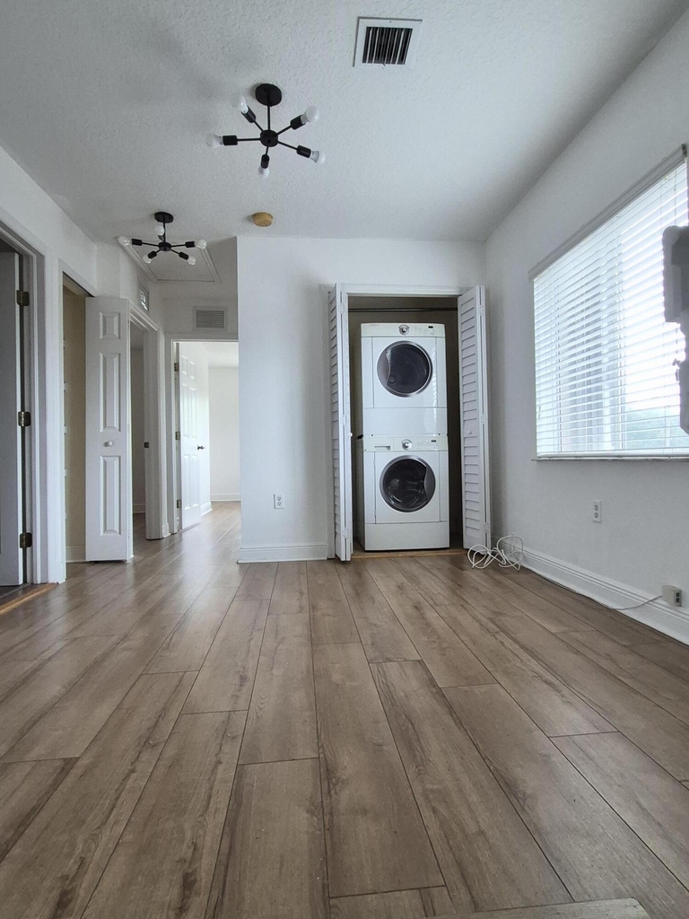 5837 Tyler Street - Photo 3