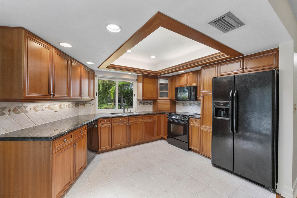 2940 Nw 87th Terrace - Photo 5