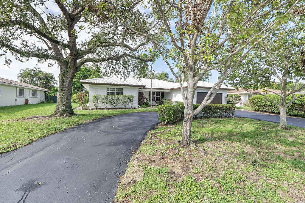 2940 Nw 87th Terrace - Photo 1