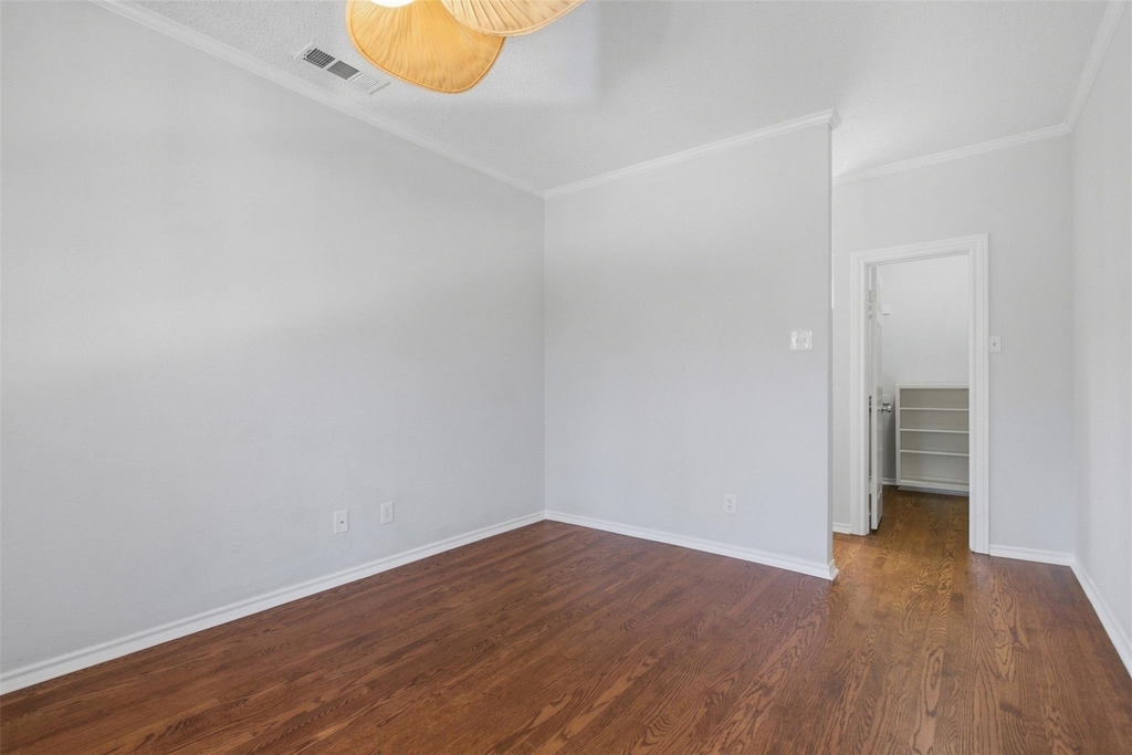 6318 Richmond Avenue - Photo 14