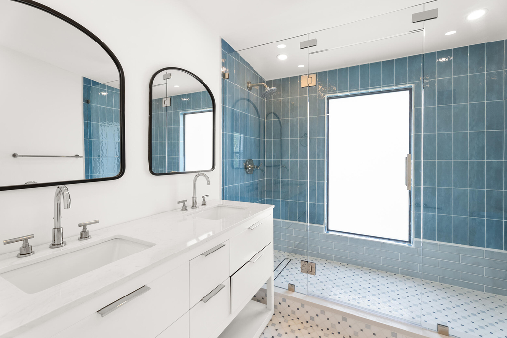 517 55th Street - Photo 3