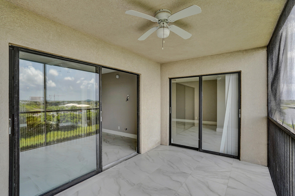 2200 S Cypress Bend Drive - Photo 55