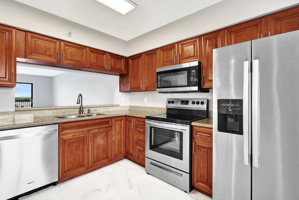 2200 S Cypress Bend Drive - Photo 44