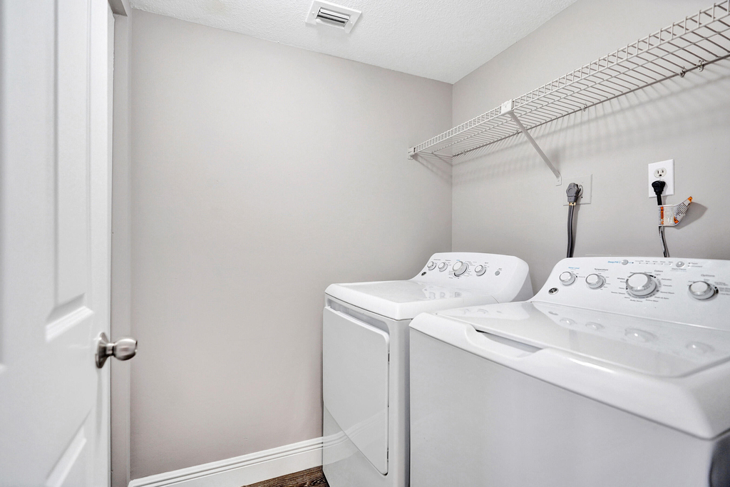 2200 S Cypress Bend Drive - Photo 47