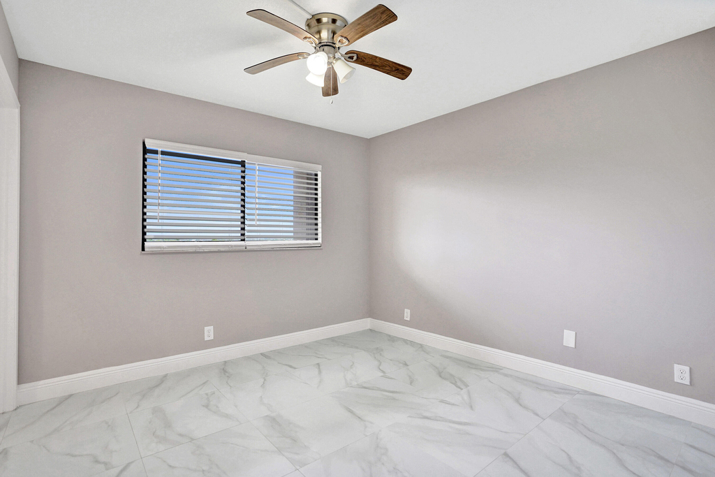 2200 S Cypress Bend Drive - Photo 19