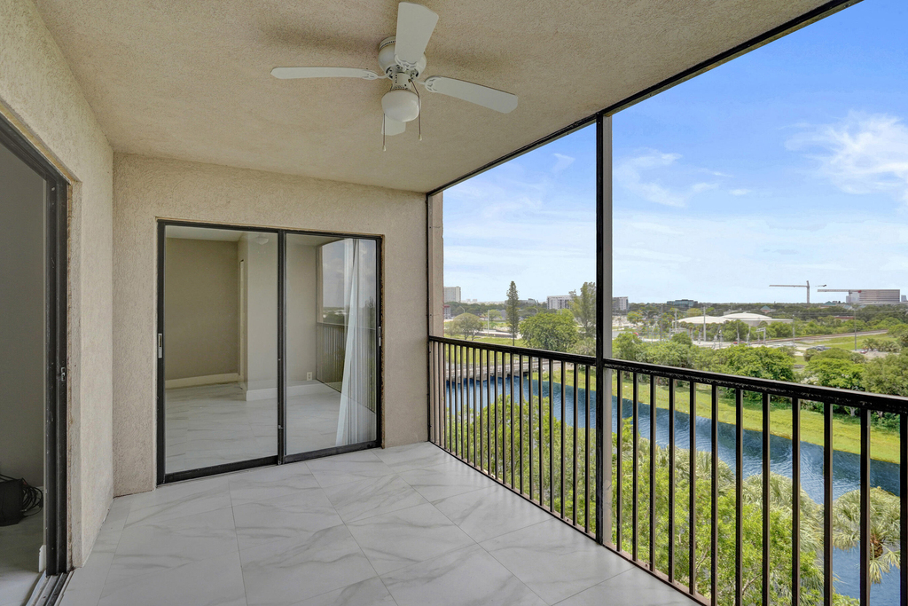 2200 S Cypress Bend Drive - Photo 54