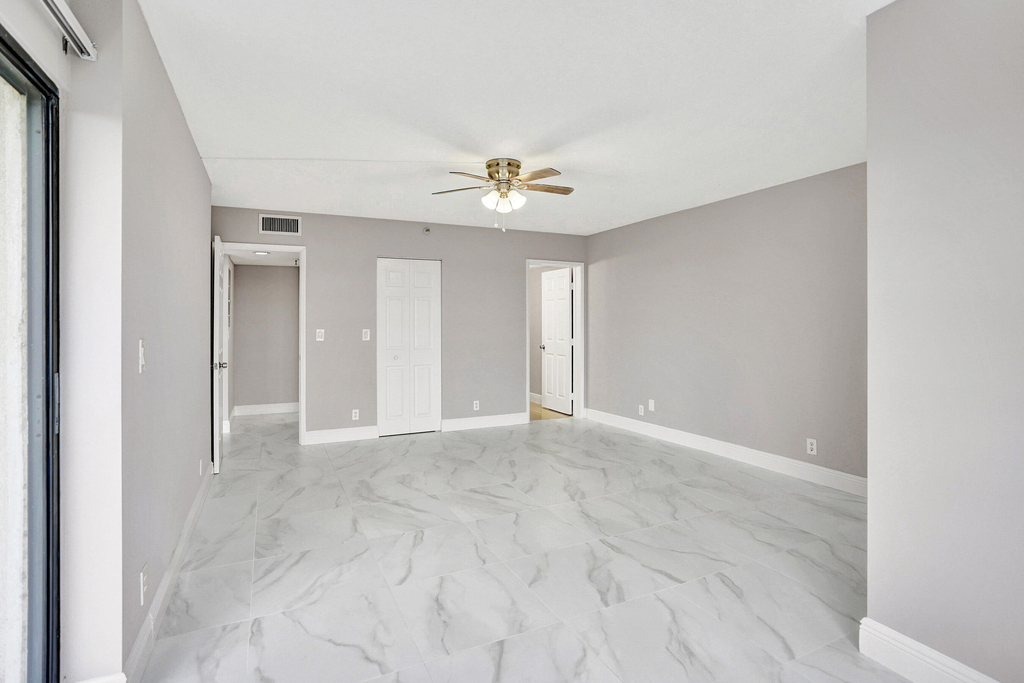 2200 S Cypress Bend Drive - Photo 7