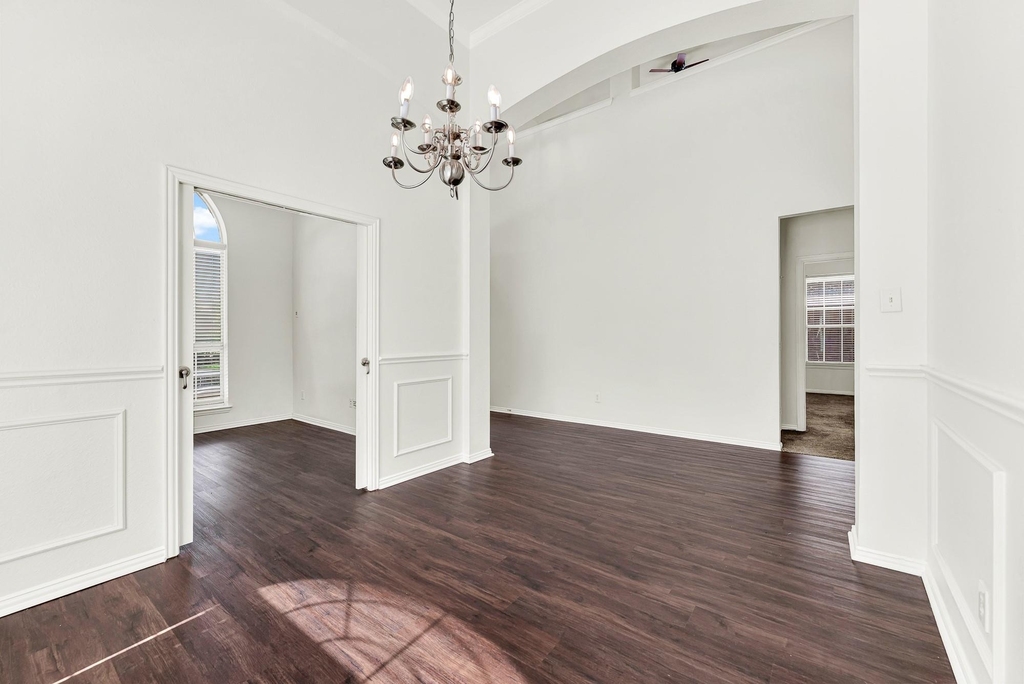 13270 Roadster Drive - Photo 4