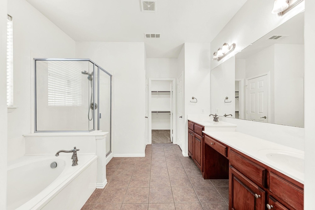 13270 Roadster Drive - Photo 17