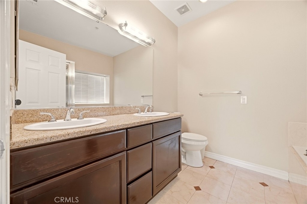 1115 Fairview - Photo 17