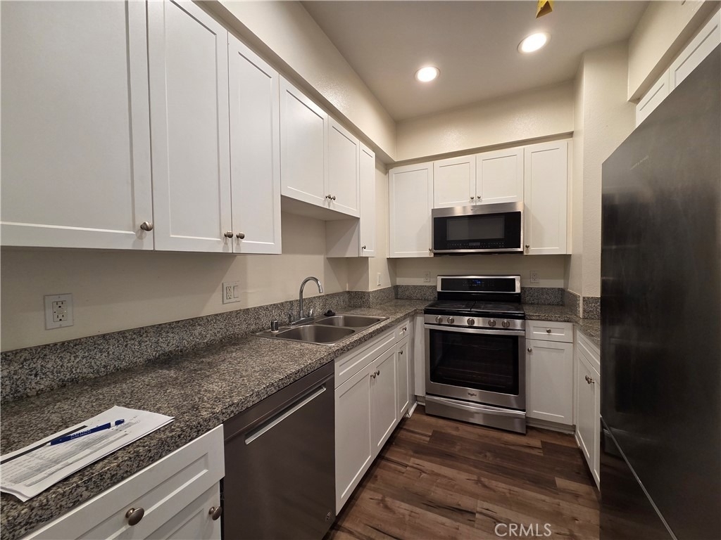 1836 Sichel Street - Photo 1