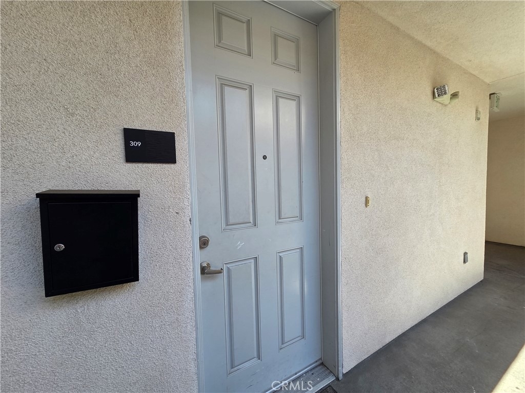 1836 Sichel Street - Photo 0