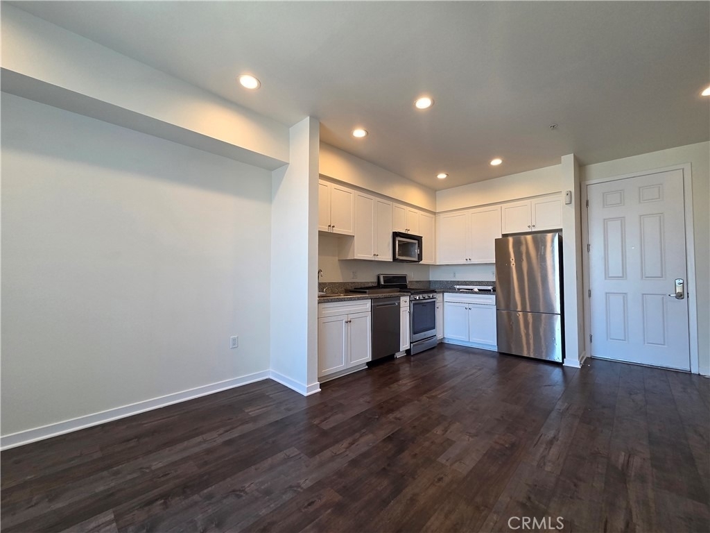 1836 Sichel Street - Photo 3