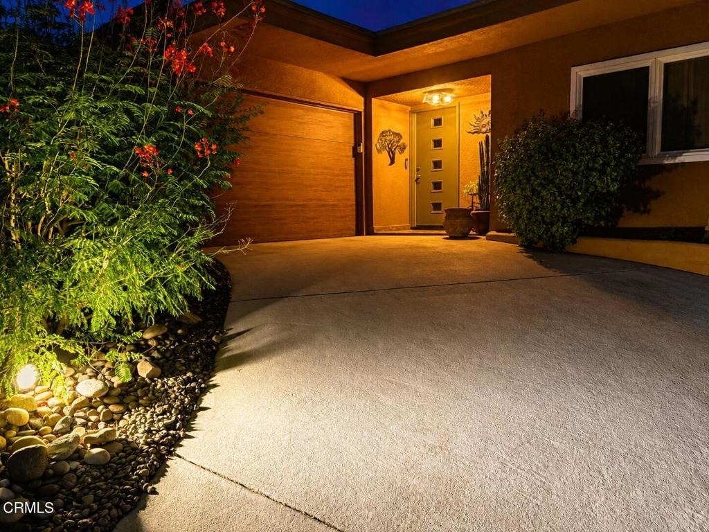 46265 Burroweed Lane - Photo 1