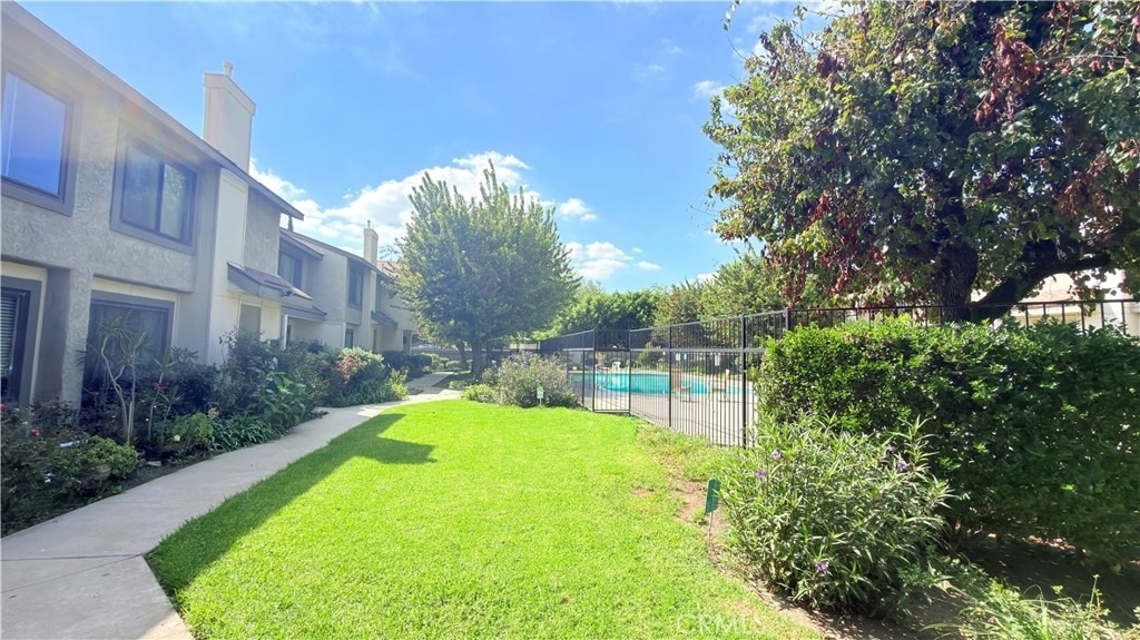 9531 Sepulveda Blvd - Photo 0