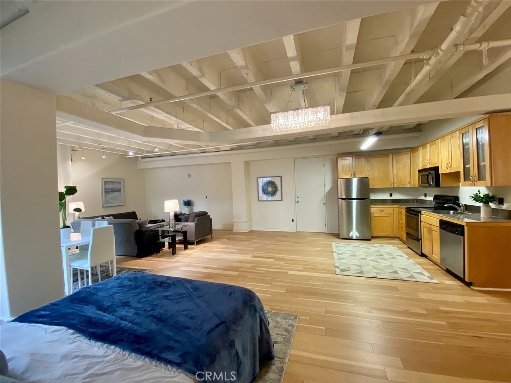 312 W 5th Street - Photo 13