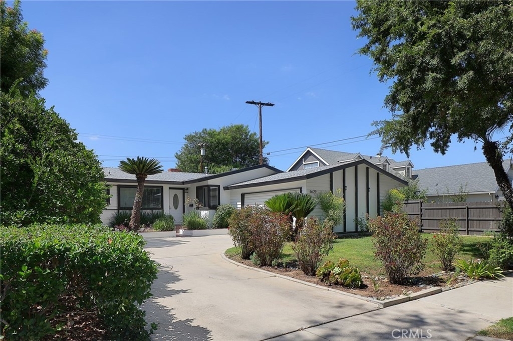 6629 Melba Ave - Photo 1