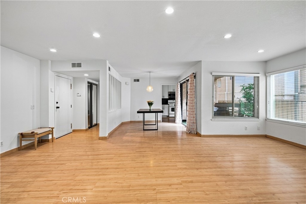 4675 Willis - Photo 4