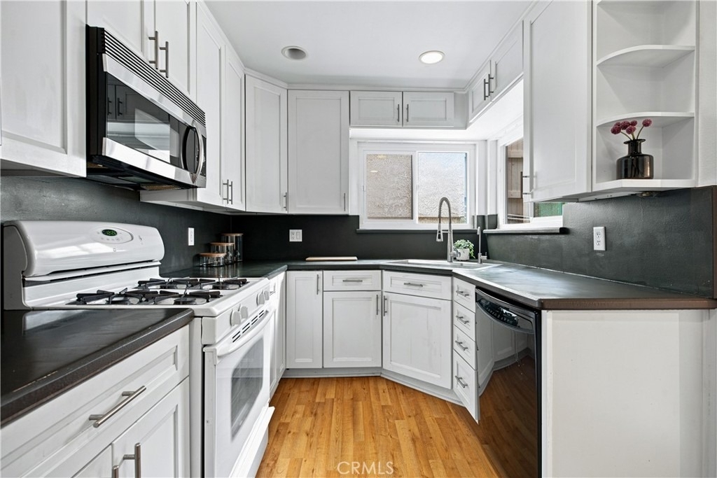 4675 Willis - Photo 10