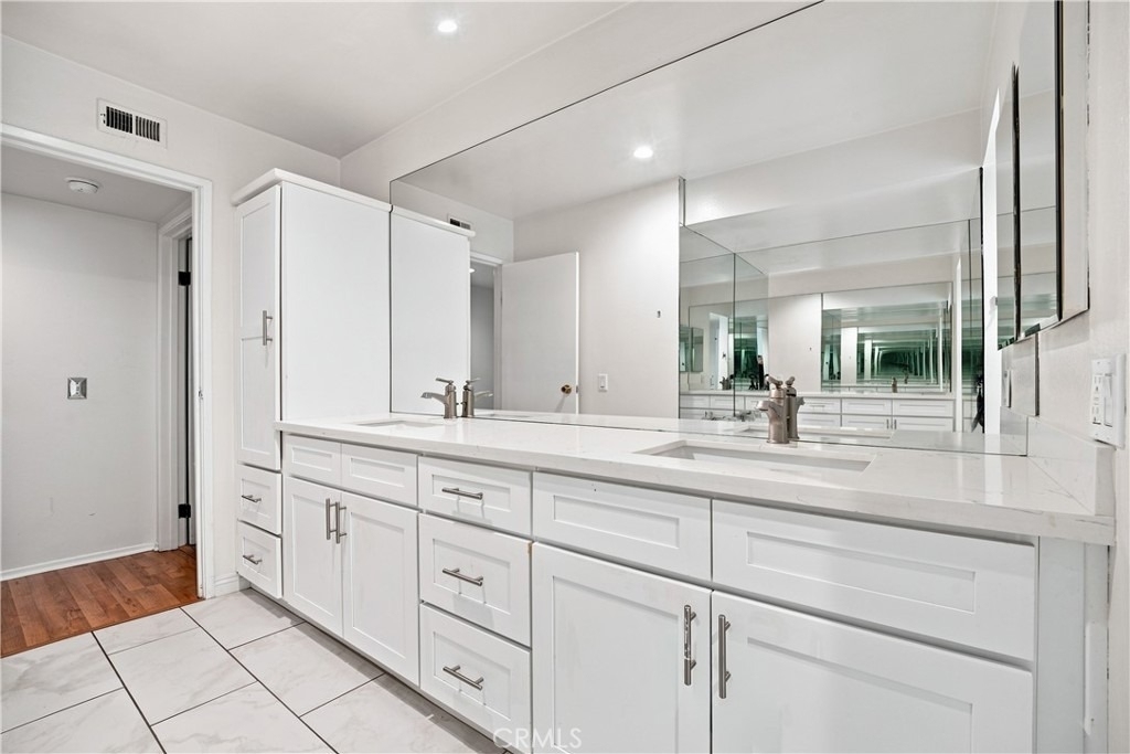 4675 Willis - Photo 19