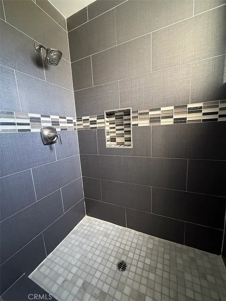14726 Tupper - Photo 20