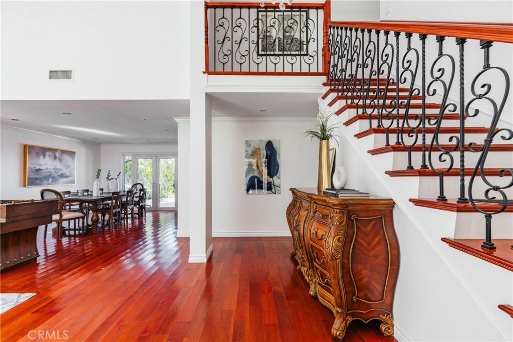 21793 Planewood Drive - Photo 2